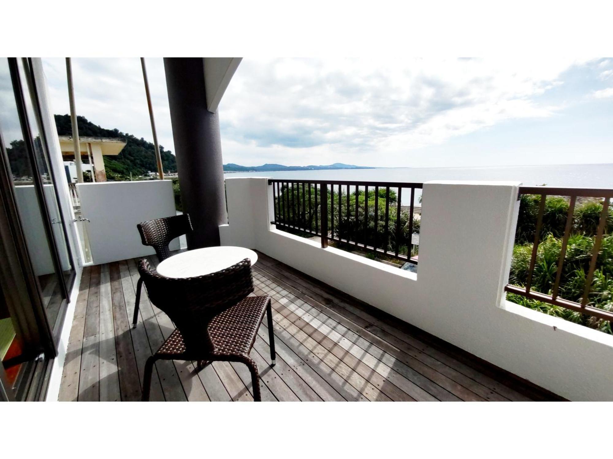 Kariyushi Condominium Resort Sea Side House Nago Buitenkant foto