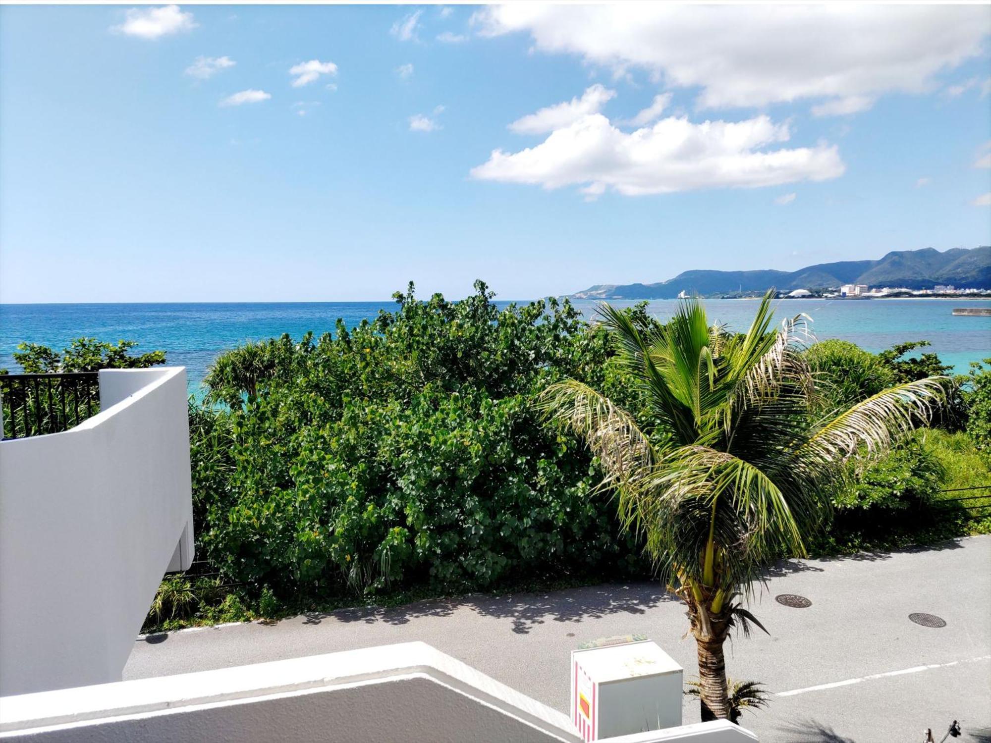 Kariyushi Condominium Resort Sea Side House Nago Buitenkant foto